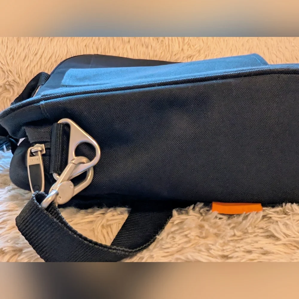 Neotec Black Laptop Bag With Shoulder Strap